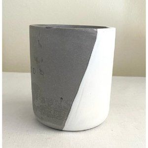 Viridi Painted Cement Candle in Sandalwood Double Wick sz 20 Oz New